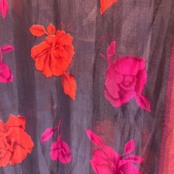 Floral Sheer Scarf with Red and Pink Roses - Picture 3 of 3